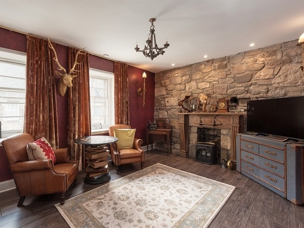 Apartment with Harry Potter themed decoration can be rented in Edinburgh