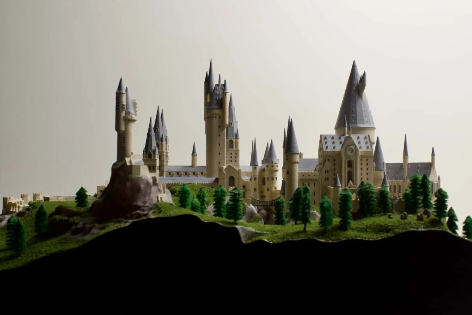 Miniatura da castelo que abriga a Escola de Magia e Bruxaria da série Harry Potter