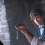 Gay e solitário: o que esperar de Dumbledore no novo Animais Fantásticos - Potterish Gay e solitário: o que esperar de Dumbledore no novo Animais Fantásticos