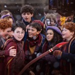 Harry Potter, Rony Weasley e Hermione Granger na Expresso de Hogwarts, da série Harry Potter da HBO